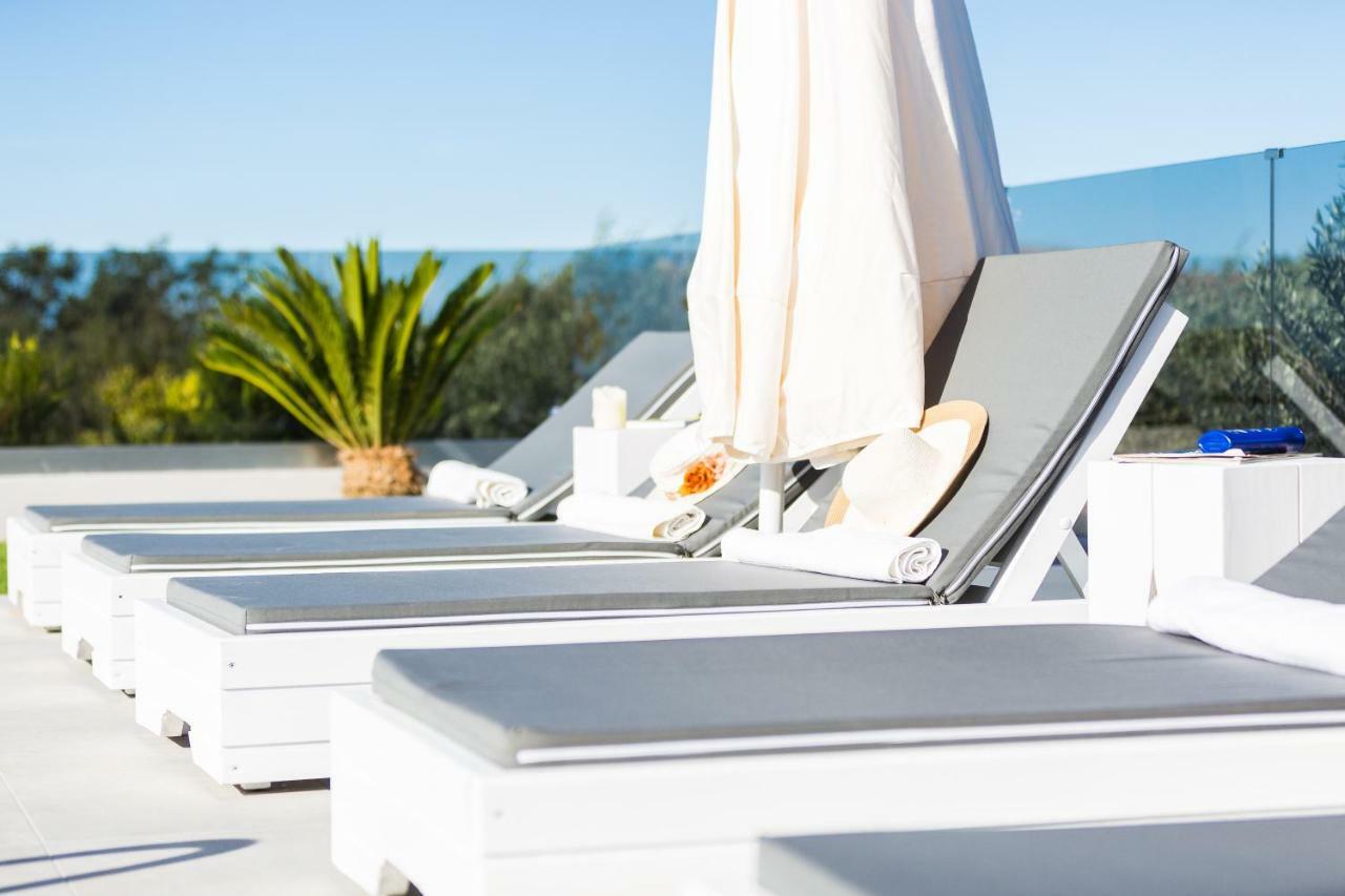 Evangelos Villas, Lavish Touch, By Thinkvilla Angeliana  Dış mekan fotoğraf
