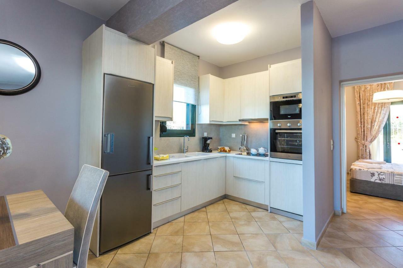 Evangelos Villas, Lavish Touch, By Thinkvilla Angeliana  Dış mekan fotoğraf